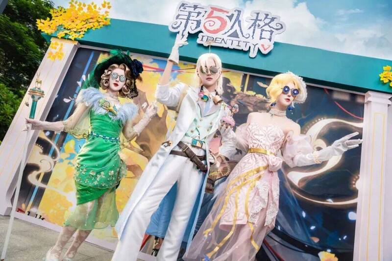 《第五人格》秋分线下活动互动游戏画面