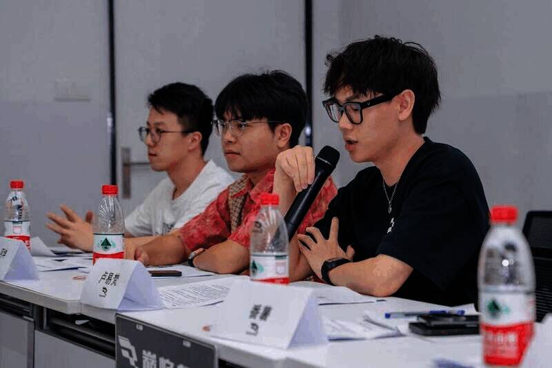 《巅峰极速》相关图片4