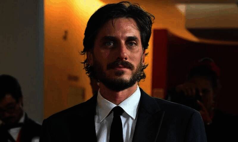 Luca Marinelli相关图片