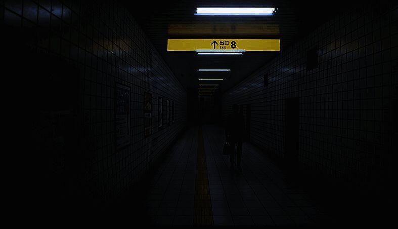 《8号出口》相关宣传图1