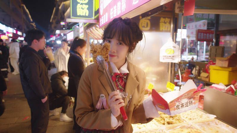 《重返现场：真人版》游戏截图1