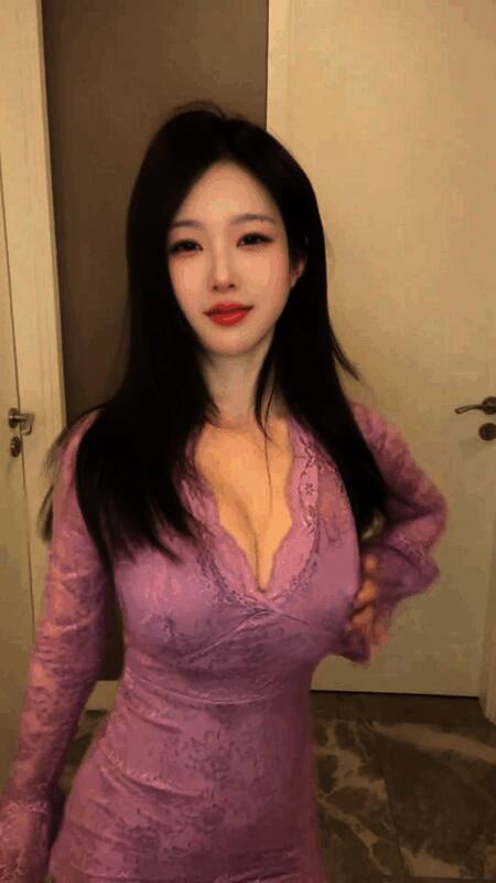 钱思怡紫衣热舞视频截图2