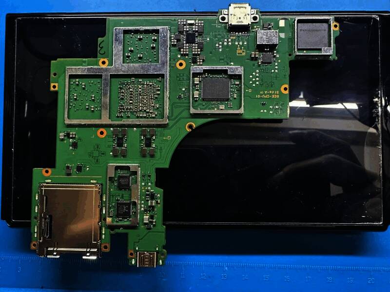 任天堂Switch 2主板图片1