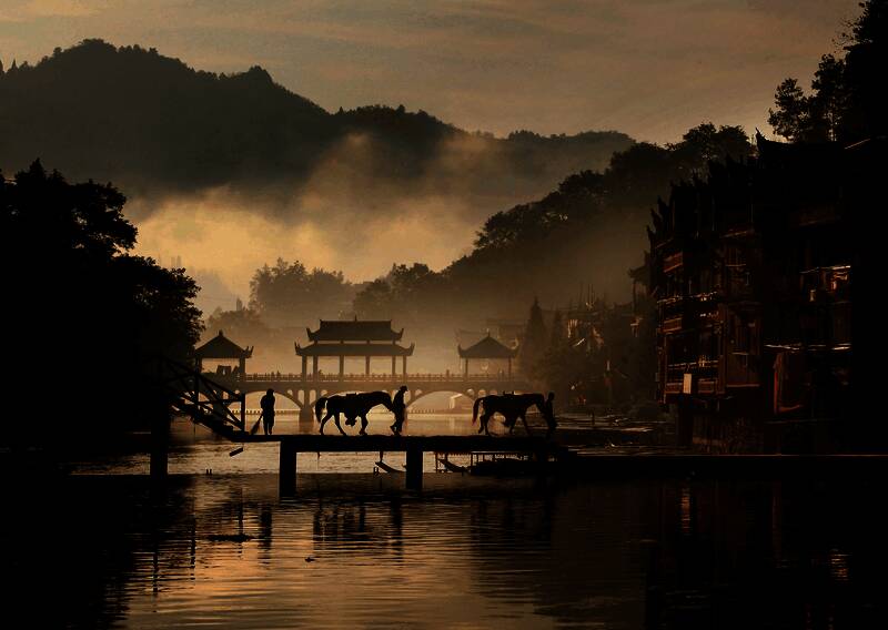 凤凰古城相关场景图