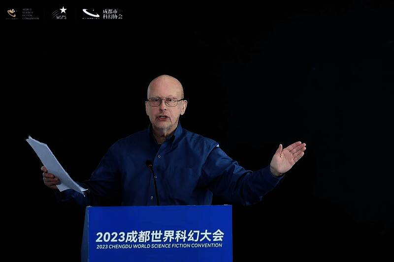 颁奖嘉宾知名科幻作家，雨果奖、星云奖得主罗伯特·索耶