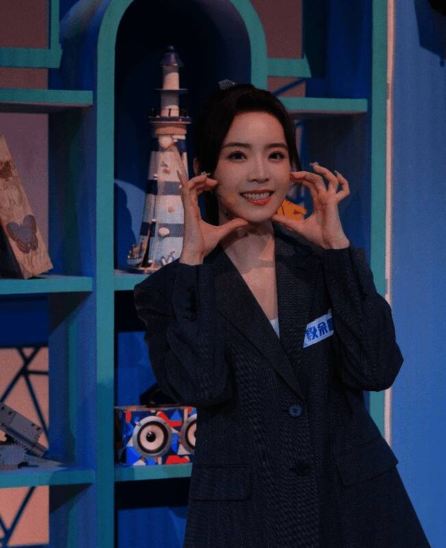 余霜参加央视节目相关画面5