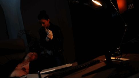 《重返现场：真人版》玩法展示画面