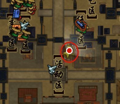 玩家与NPC机关小猪互动的场景，背景为古风建筑，气氛神秘