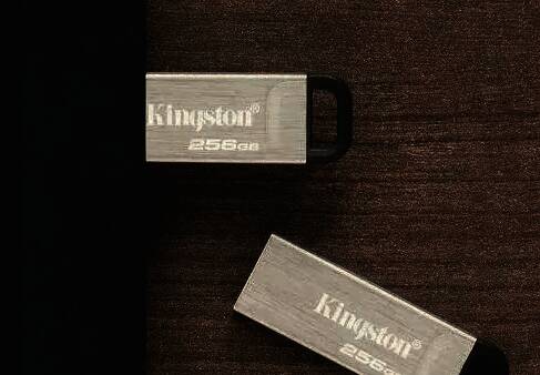 驱动精灵主界面截图，突出显示驱动管理按钮