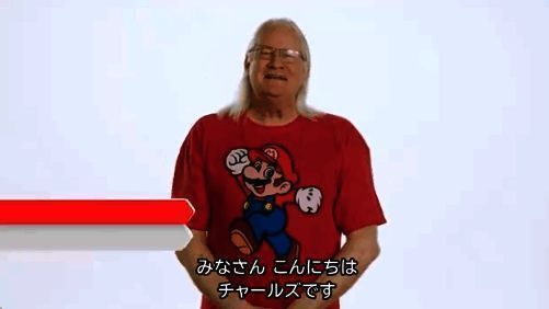 查尔斯·马尔蒂内在后台接受采访的画面，表情认真而坚定