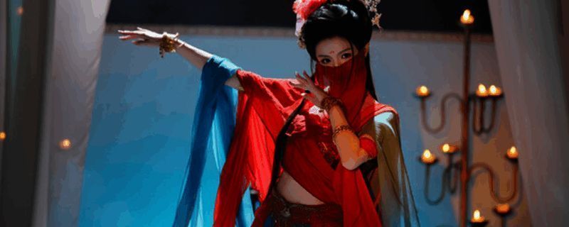 游戏主视觉海报，展示多位女性角色与主角互动场景