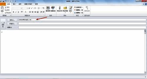 邮件撰写界面展示，抄送栏已输入多个示例邮箱地址