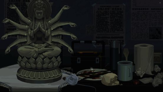游戏内场景呈现真实生活化风格，一间老旧的客厅中摆放着旧家具和装饰品