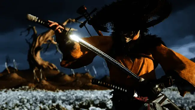 导演谈论创作灵感与市场现象，神情轻松自然