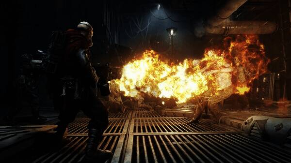 战斗场景截图，角色使用链锯剑斩杀敌人，血雾弥漫