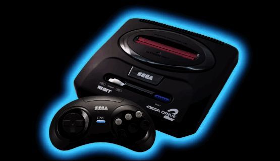 世嘉Mega Drive主机正面图，红白配色设计，展现经典复古游戏机外观