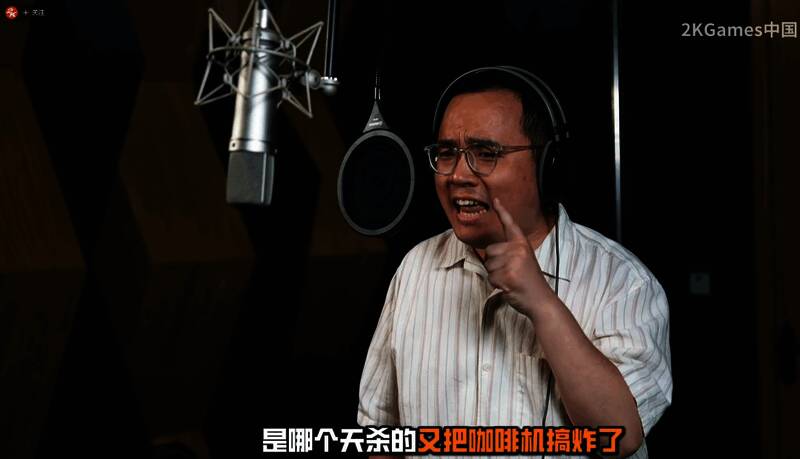 小队四人合作作战，角色各持特色武器，在废墟中与机械敌人激烈交火