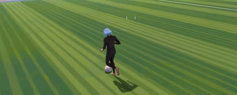 《开球！REMATCH》游戏内实机画面，两名球员在绿茵场上激烈拼抢，背景为观众看台与灯光效果