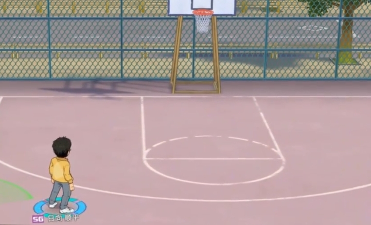 水户部凛之助背身单打，肩膀虚晃骗起防守者，随即侧身勾手，篮球划出高抛物线，篮网微微震颤